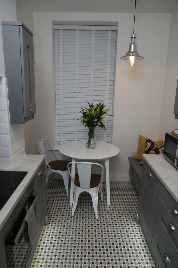 East Bridge Apartments 에니스킬런 외부 사진