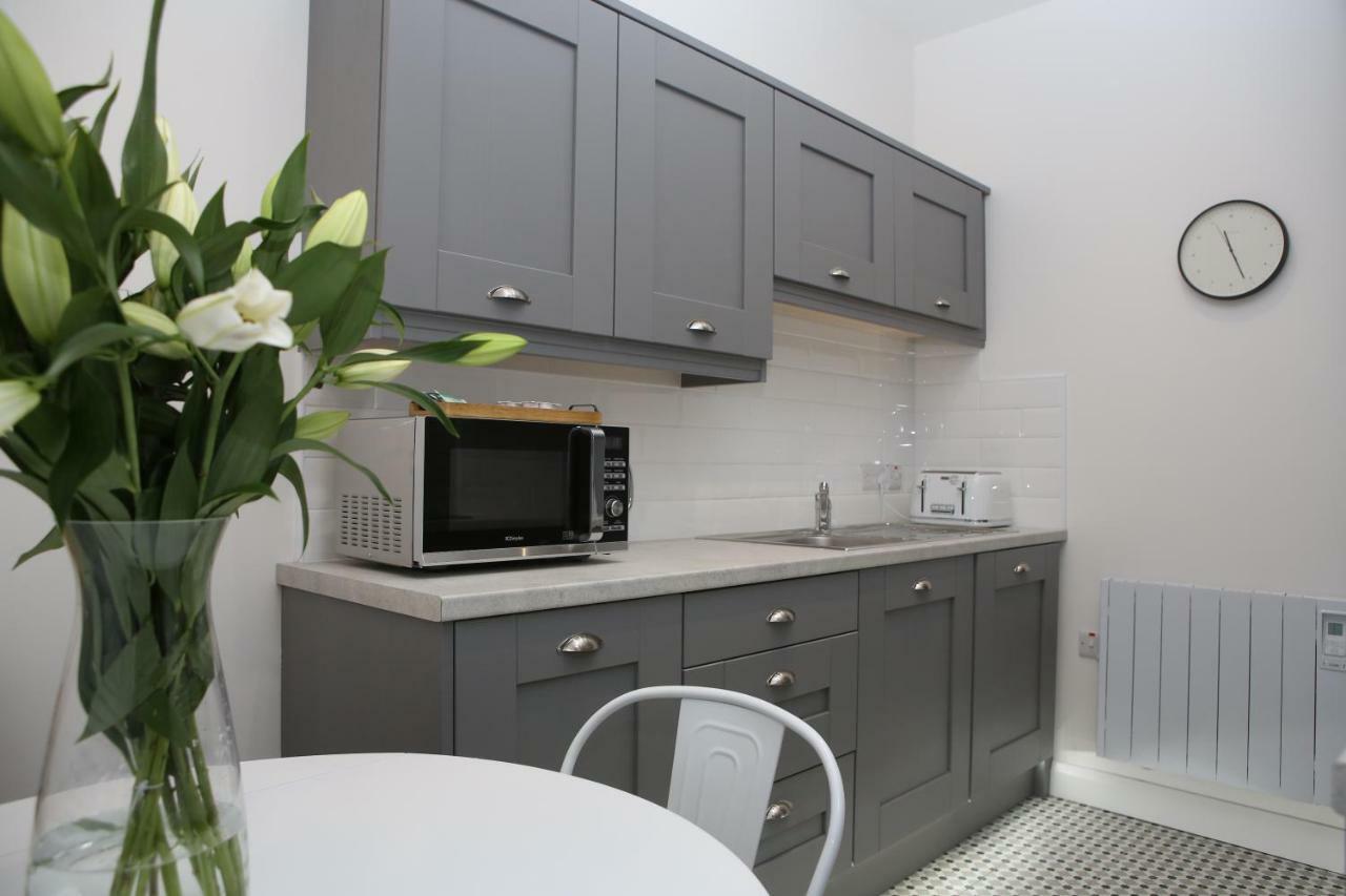 East Bridge Apartments 에니스킬런 외부 사진
