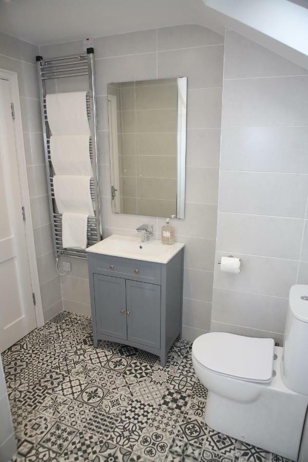 East Bridge Apartments 에니스킬런 외부 사진